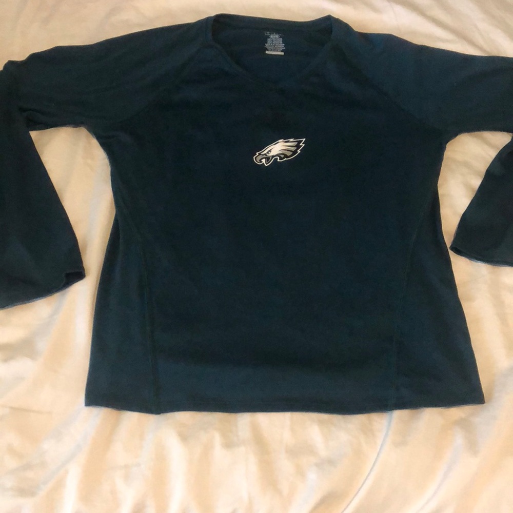 NFL Eagles long sleeve shirt.L
